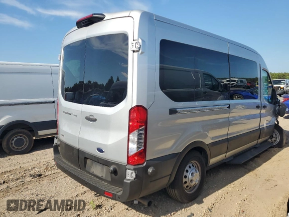 2020 Ford Transit Passenger XL with VIN 1FBAX9C88LKA58361, listed as a Copart auction lot 59752994 with 25,899 mi miles and Salvage Title. Bid and sale history available at DreamBid. Image 3.