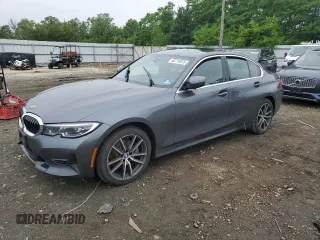 2020 BMW 3 Series 330i xDrive z VIN 3MW5R7J09L8B13892, wystawiony jako Copart lot #60714015 z przebiegiem 49 766 mil mil oraz Szkoda całkowita • Salvage title. Historia ofert i sprzedaży dostępna na DreamBid. Obrazek 1.