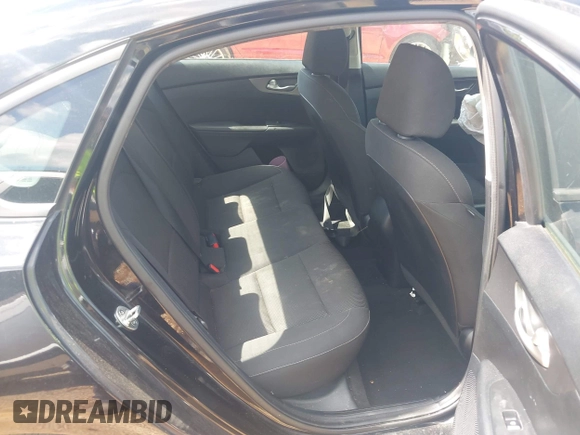 2019 Kia Forte LXS with VIN 3KPF24AD0KE014150, listed as a IAAI auction lot 42535367 with 55,770 mi miles and . Bid and sale history available at DreamBid. Image 8.