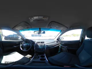 2016 Toyota Camry XLE with VIN 4T1BF1FK4GU148625, listed as a IAAI auction lot 41742421 with 88,582 mi miles. Bid and sale history available at carsss.com. Image 18.