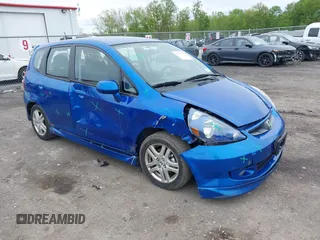 2008 Honda Fit Sport z VIN JHMGD38618S049025, wystawiony jako IAAI lot #41179396 z przebiegiem 78 371 mil mil oraz . Historia ofert i sprzedaży dostępna na DreamBid. Obrazek 1.