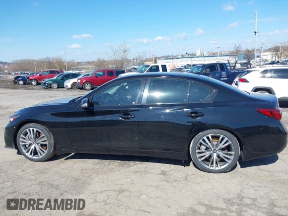2018 Infiniti Q50 3.0t LUXE with VIN JN1EV7AP1JM355865, listed as a IAAI auction lot 41863684 with 84,336 mi miles. Bid and sale history available at carsss.com. Image 14.