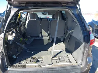 2016 Toyota Sienna LE AAS with VIN 5TDKK3DC1GS732265, listed as a IAAI auction lot 41701180 with 116,738 mi miles. Bid and sale history available at carsss.com. Image 18.