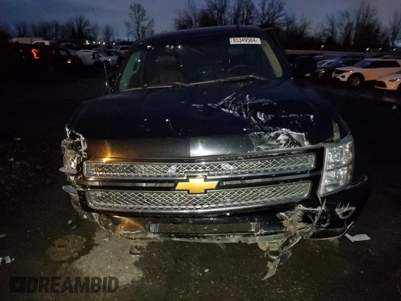 2013 Chevrolet Silverado 1500 LTZ with VIN 1GCRKTE77DZ149130, listed as a Copart auction lot 85349504 with 136,782 mi miles and Salvage Title. Bid and sale history available at DreamBid. Image 5.