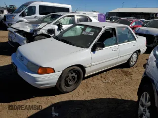 1994 Ford Escort z VIN 3FARP13J4RR122084, wystawiony jako Copart lot #73184804 z przebiegiem 238 604 mil mil oraz Nie do naprawy. Historia ofert i sprzedaży dostępna na DreamBid. Obrazek 1.