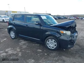 2013 Scion xB with VIN JTLZE4FE5DJ031218, listed as a IAAI auction lot 41986173 with 191,999 mi miles. Bid and sale history available at carsss.com. Image 1.