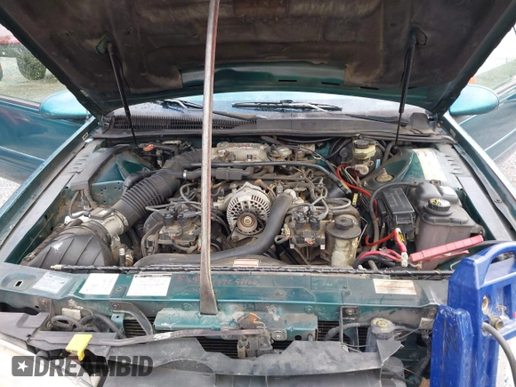 1996 Ford Thunderbird LX z VIN 1FALP62W9TH118637, wystawiony jako IAAI lot #42311641 z przebiegiem 96 361 mil mil oraz . Historia ofert i sprzedaży dostępna na DreamBid. Obrazek 10.