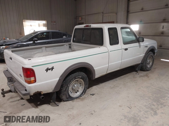 1997 Ford Ranger XLT with VIN 1FTCR15X6VTA50681, listed as a IAAI auction lot 41494060 with 117,838 mi miles. Bid and sale history available at carsss.com. Image 4.
