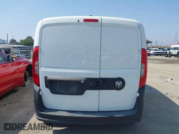 2018 Ram ProMaster City Cargo Tradesman z VIN ZFBERFAB0J6K37622, wystawiony jako IAAI lot #42424389 z przebiegiem 70 379 mil mil oraz . Historia ofert i sprzedaży dostępna na DreamBid. Obrazek 16.