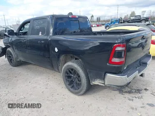 2019 Ram 1500 Big Horn z VIN 1C6SRFFTXKN524482, wystawiony jako IAAI lot #42012837 z przebiegiem 117 176 mil mil oraz . Historia ofert i sprzedaży dostępna na DreamBid. Obrazek 3.