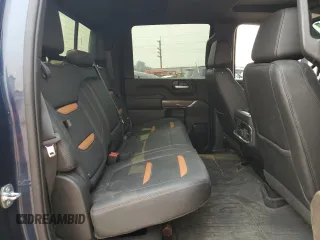 2021 GMC Sierra 3500HD AT4 z VIN 1GT49VEY9MF269605, wystawiony jako Copart lot #66775054 z przebiegiem 13 890 mil mil oraz Szkody całkowita. Historia ofert i sprzedaży dostępna na DreamBid. Obrazek 10.