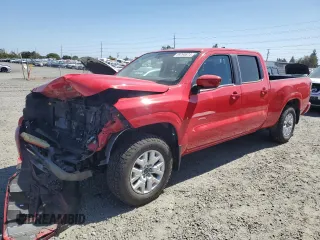 2023 Nissan Frontier SV with VIN 1N6ED1FK8PN612661, listed as a Copart auction lot 69260674 with 23,478 mi miles and Salvage Title. Bid and sale history available at carsss.com. Image 1.