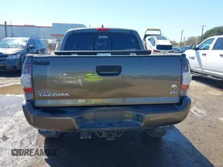 2012 Toyota Tacoma z VIN 5TFLU4EN9CX047925, wystawiony jako IAAI lot #41661700 z przebiegiem 219 158 mil mil oraz . Historia ofert i sprzedaży dostępna na DreamBid. Obrazek 16.