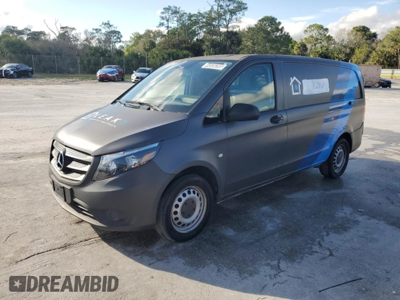 2019 Mercedes-Benz Metris Cargo z VIN WD3PG2EA3K3590553, wystawiony jako Copart lot #44938395 z przebiegiem 148 472 mil mil oraz Czysty tytuł • Clean title. Historia ofert i sprzedaży dostępna na DreamBid. Obrazek 1.