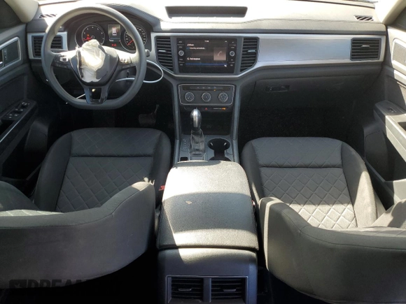 2018 Volkswagen Atlas Launch Edition with VIN 1V2BR2CA2JC509892, listed as a Copart auction lot 81272824 with 107,686 mi miles and Salvage title. Bid and sale history available at DreamBid. Image 8.