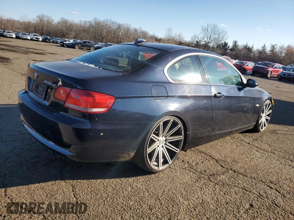 2008 BMW 3 Series 328xi z VIN WBAWC33518PC87121, wystawiony jako Copart lot #83635754 z przebiegiem 113 472 mil mil oraz Szkoda całkowita • Salvage title. Historia ofert i sprzedaży dostępna na DreamBid. Obrazek 3.