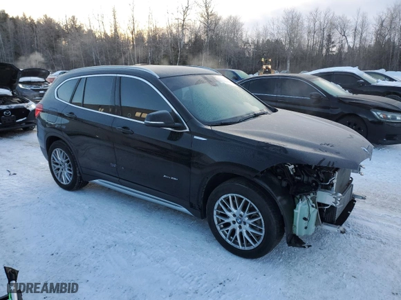 2017 BMW X1 xDrive28i with VIN WBXHT3C33H5F82908, listed as a Copart auction lot 41567565 with 67,526 mi miles and Clean Title. Bid and sale history available at carsss.com. Image 4.