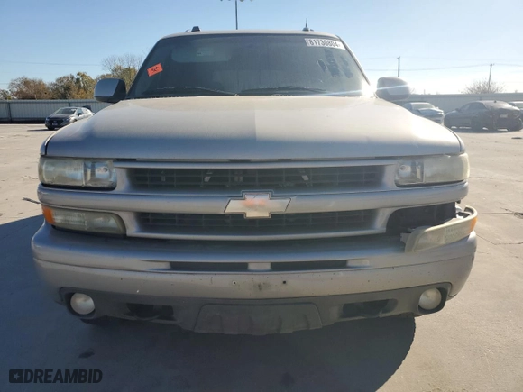 2005 Chevrolet Tahoe Z71 with VIN 1GNEK13T25R230273, listed as a Copart auction lot 81730804 with 355,575 mi miles and Non Repairable. Bid and sale history available at carsss.com. Image 5.
