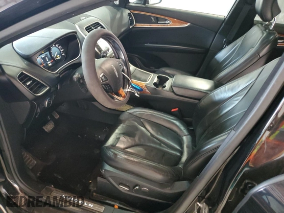 2017 Lincoln MKX Reserve z VIN 2LMPJ8LR3HBL28950, wystawiony jako Copart lot #58655125 z przebiegiem 96 778 mil mil oraz Szkoda całkowita • Salvage title. Historia ofert i sprzedaży dostępna na DreamBid. Obrazek 7.