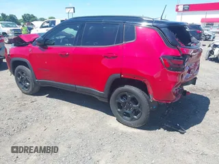 2023 Jeep Compass Trailhawk с VIN 3C4NJDDN4PT508324, выставлен на аукционе IAAI как лот 42266062 с пробегом 26 346 миль миль и . История ставок и продаж доступна на DreamBid. Изображение 3.