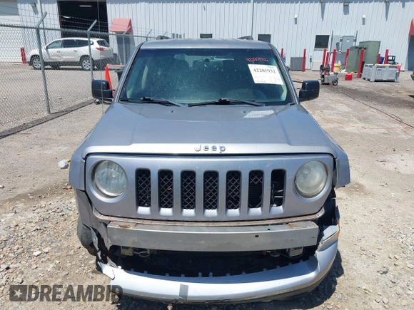 2016 Jeep Patriot High Altitude with VIN 1C4NJRFB3GD767635, listed as a IAAI auction lot 42285932 with 129,434 mi miles and . Bid and sale history available at DreamBid. Image 12.