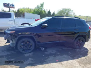 2017 Jeep Cherokee Sport z VIN 1C4PJLAB7HW617014, wystawiony jako IAAI lot #42024427 z przebiegiem 196 968 mil mil oraz . Historia ofert i sprzedaży dostępna na DreamBid. Obrazek 15.