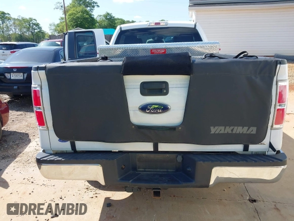2013 Ford F-150 XL with VIN 1FTFX1CF3DKF37810, listed as a IAAI auction lot 41970478 with 211,781 mi miles. Bid and sale history available at carsss.com. Image 17.