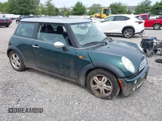 2006 MINI Hardtop z VIN WMWRC33566TK64108, wystawiony jako IAAI lot #42353050 z przebiegiem 95 223 mil mil oraz . Historia ofert i sprzedaży dostępna na DreamBid. Obrazek 1.