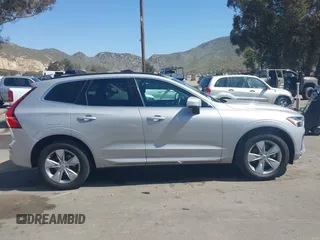 2022 Volvo XC60 Momentum with VIN YV4L12RK2N1052643, listed as a IAAI auction lot 41960135 with 64,280 mi miles. Bid and sale history available at carsss.com. Image 13.