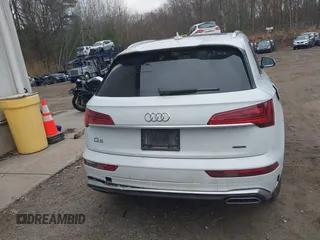 2022 Audi Q5 S line Premium z VIN WA1GAAFY6N2119787, wystawiony jako IAAI lot #40859968 z przebiegiem 46 771 mil mil oraz . Historia ofert i sprzedaży dostępna na DreamBid. Obrazek 16.