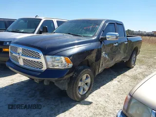 2017 Ram 1500 SLT z VIN 1C6RR6GGXHS786190, wystawiony jako IAAI lot #41822528 z przebiegiem 174 381 mil mil oraz . Historia ofert i sprzedaży dostępna na DreamBid. Obrazek 2.