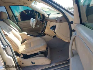 2003 Mercedes-Benz M-Class 3.7L with VIN 4JGAB57E23A453057, listed as a IAAI auction lot 41704721 with 190,649 mi miles. Bid and sale history available at carsss.com. Image 5.