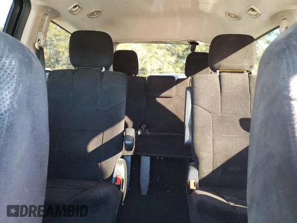 2014 Dodge Grand Caravan SXT z VIN 2C4RDGCG3ER155734, wystawiony jako Copart lot #86000724 z przebiegiem 175 681 mil mil oraz Szkoda całkowita • Salvage title. Historia ofert i sprzedaży dostępna na DreamBid. Obrazek 10.