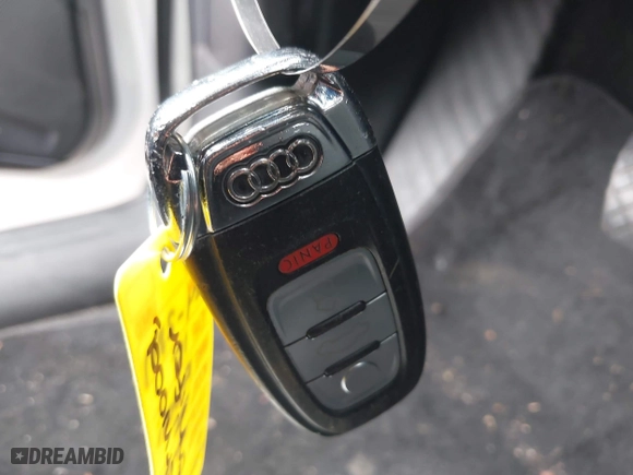 2015 Audi Q5 Premium with VIN WA1CFAFP6FA018604, listed as a IAAI auction lot 41919068 with 119,370 mi miles. Bid and sale history available at carsss.com. Image 11.
