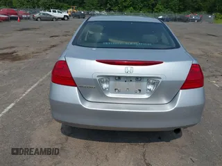 2007 Honda Accord LX z VIN 1HGCM564X7A169294, wystawiony jako IAAI lot #42457941 z przebiegiem 256 692 mil mil oraz . Historia ofert i sprzedaży dostępna na DreamBid. Obrazek 16.