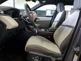2019 Land Rover Range Rover Velar R-Dynamic SE with VIN SALYL2FV8KA211395, listed as a Copart auction lot 52767055 with 38,478 mi miles and Salvage Title. Bid and sale history available at carsss.com. Image 7.