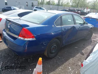 2006 Chevrolet Impala LT 3.9L with VIN 2G1WC581069392058, listed as a IAAI auction lot 42150581 with 198,718 mi miles and . Bid and sale history available at DreamBid. Image 4.