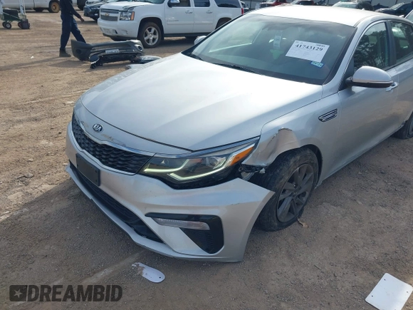2020 Kia Optima LX with VIN 5XXGT4L34LG439434, listed as a IAAI auction lot 41743129 with 77,409 mi miles and . Bid and sale history available at carsss.com. Image 6.