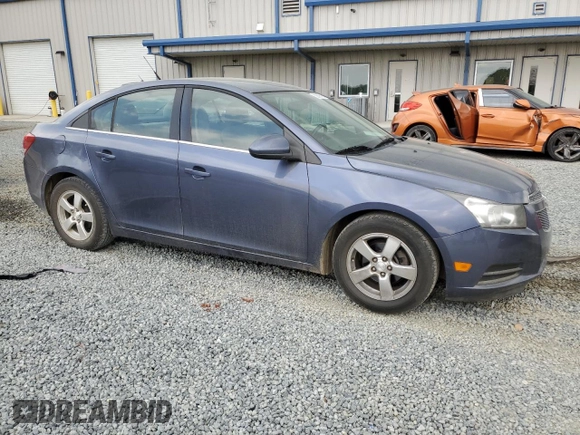 2013 Chevrolet Cruze 1LT with VIN 1G1PC5SBXD7203047, listed as a Copart auction lot 52598515 with 147,948 mi miles and Salvage Title. Bid and sale history available at carsss.com. Image 4.