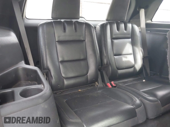 2011 Ford Explorer XLT with VIN 1FMHK7D86BGA01438, listed as a IAAI auction lot 41822223 with 207,521 mi miles and . Bid and sale history available at carsss.com. Image 18.