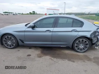 2019 BMW 5 Series 540i xDrive z VIN WBAJE7C52KWW00201, wystawiony jako IAAI lot #42275550 z przebiegiem 78 169 mil mil oraz . Historia ofert i sprzedaży dostępna na DreamBid. Obrazek 14.