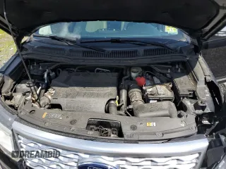2016 Ford Explorer Platinum z VIN 1FM5K8HT8GGC52573, wystawiony jako Copart lot #57137975 z przebiegiem 146 451 mil mil oraz Szkoda całkowita • Salvage title. Historia ofert i sprzedaży dostępna na DreamBid. Obrazek 12.