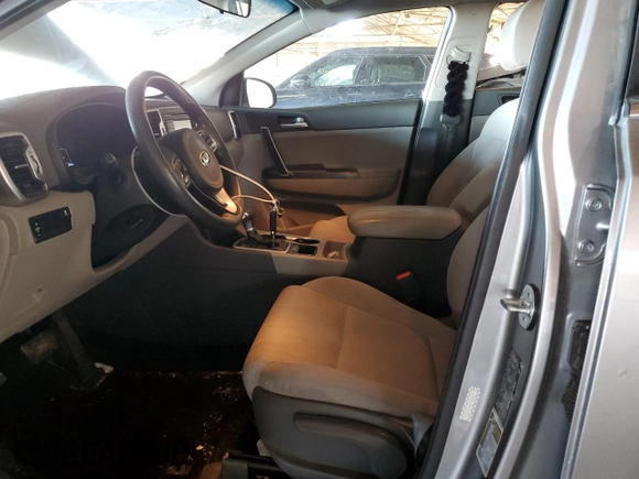 2019 Kia Sportage LX with VIN KNDPM3ACXK7578856, listed as a Copart auction lot 50750675 with 95,604 mi miles and Salvage Title. Bid and sale history available at carsss.com. Image 7.