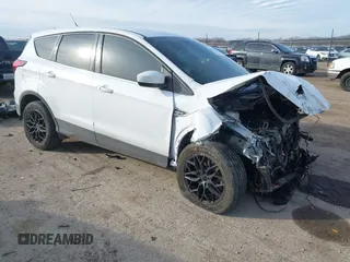 2019 Ford Escape SE z VIN 1FMCU9GD5KUB72305, wystawiony jako IAAI lot #41542104 z przebiegiem 78 984 mil mil oraz . Historia ofert i sprzedaży dostępna na DreamBid. Obrazek 1.