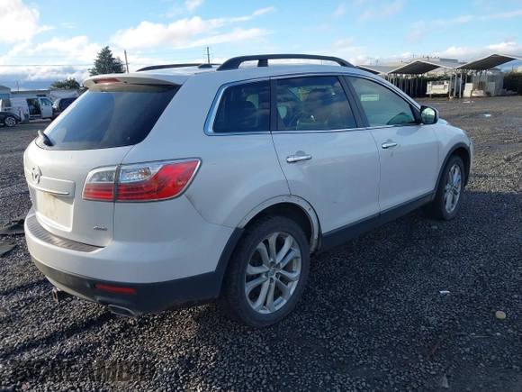 2011 Mazda CX-9 Grand Touring with VIN JM3TB3DV5B0317331, listed as a IAAI auction lot 40935268 with 222,361 mi miles. Bid and sale history available at carsss.com. Image 4.
