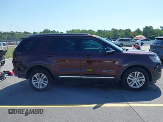 2018 Ford Explorer XLT с VIN 1FM5K8D85JGA23390, выставлен на аукционе IAAI как лот 42507111 с пробегом 79 761 миль миль и . История ставок и продаж доступна на DreamBid. Изображение 14.