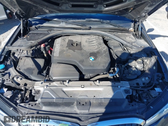 2022 BMW 3 Series 330i xDrive with VIN 3MW5R7J06N8C42529, listed as a IAAI auction lot 41272483 with 45,087 mi miles. Bid and sale history available at carsss.com. Image 10.