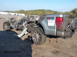 2021 Ford Super Duty F-250 SRW XL with VIN 1FT7W2BT5MED93261, listed as a IAAI auction lot 40964195 with 1 mi miles. Bid and sale history available at carsss.com. Image 3.