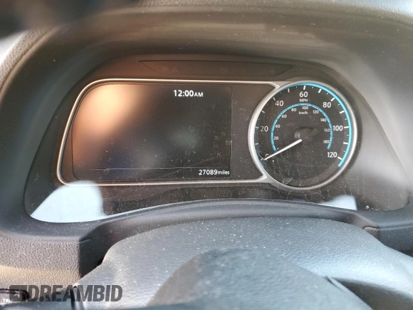 2022 Nissan LEAF SV with VIN 1N4AZ1CV8NC555264, listed as a Copart auction lot 45670885 with 27,089 mi miles and Salvage Title. Bid and sale history available at DreamBid. Image 9.