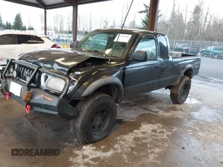 2004 Toyota Tacoma with VIN 5TEWN72N84Z336126, listed as a IAAI auction lot 41490400 with 243,647 mi miles and . Bid and sale history available at DreamBid. Image 2.